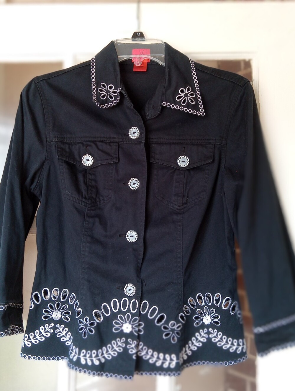 Very Vera Black Embroidered Floral Rhinestone Jacket M